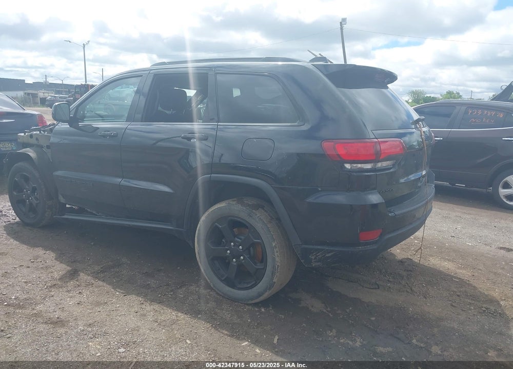 2018 JEEP GRAND CHEROKEE VIN: 1C4RJFAG1JC492444