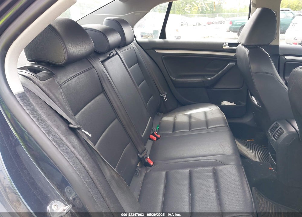 2010 VOLKSWAGEN JETTA LIMITED EDITION VIN: 3VWAZ7AJ3AM114399