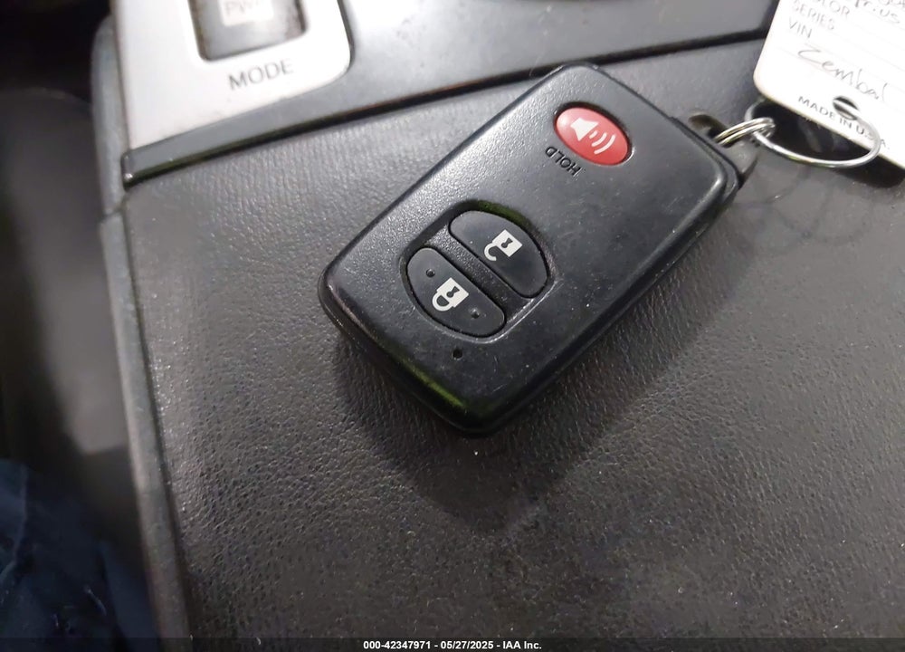2016 TOYOTA PRIUS V FIVE/FOUR/THREE/TWO VIN: JTDZN3EU8GJ043883