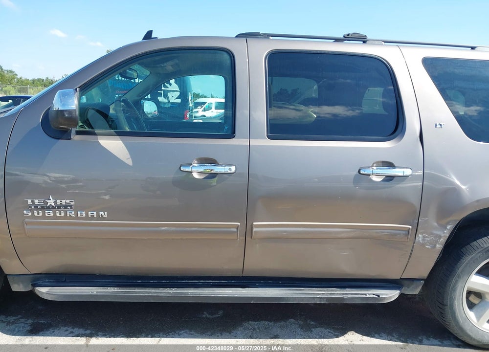 2011 CHEVROLET SUBURBAN 1500 LT1 VIN: 1GNSCJE03BR396610