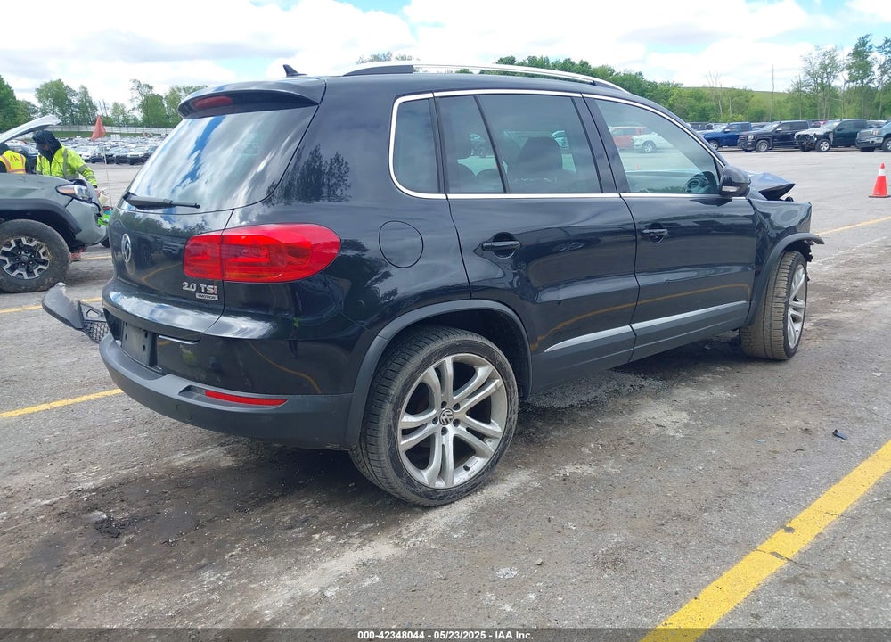 2013 VOLKSWAGEN TIGUAN VIN: WVGBV7AX4DW522207