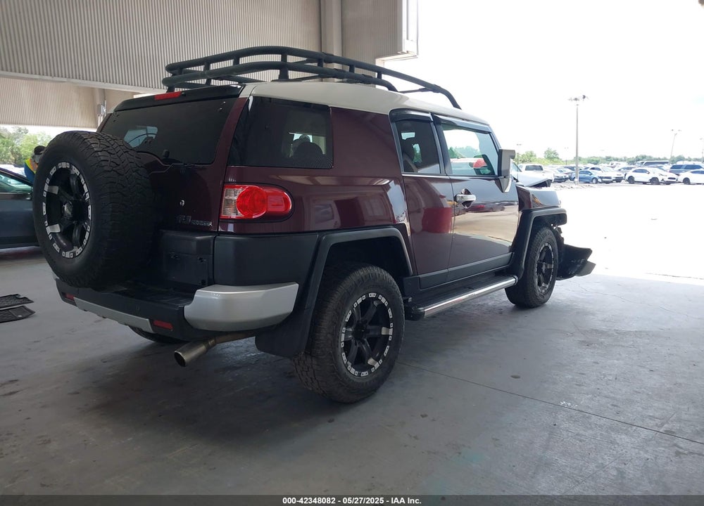 2007 TOYOTA FJ CRUISER VIN: JTEBU11F670079489