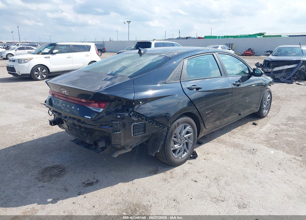 2024 HYUNDAI ELANTRA HYBRID VIN: KMHLM4DJ5RU097712