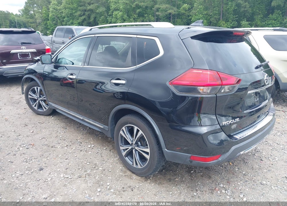 2017 NISSAN ROGUE SL VIN: 5N1AT2MT8HC732037