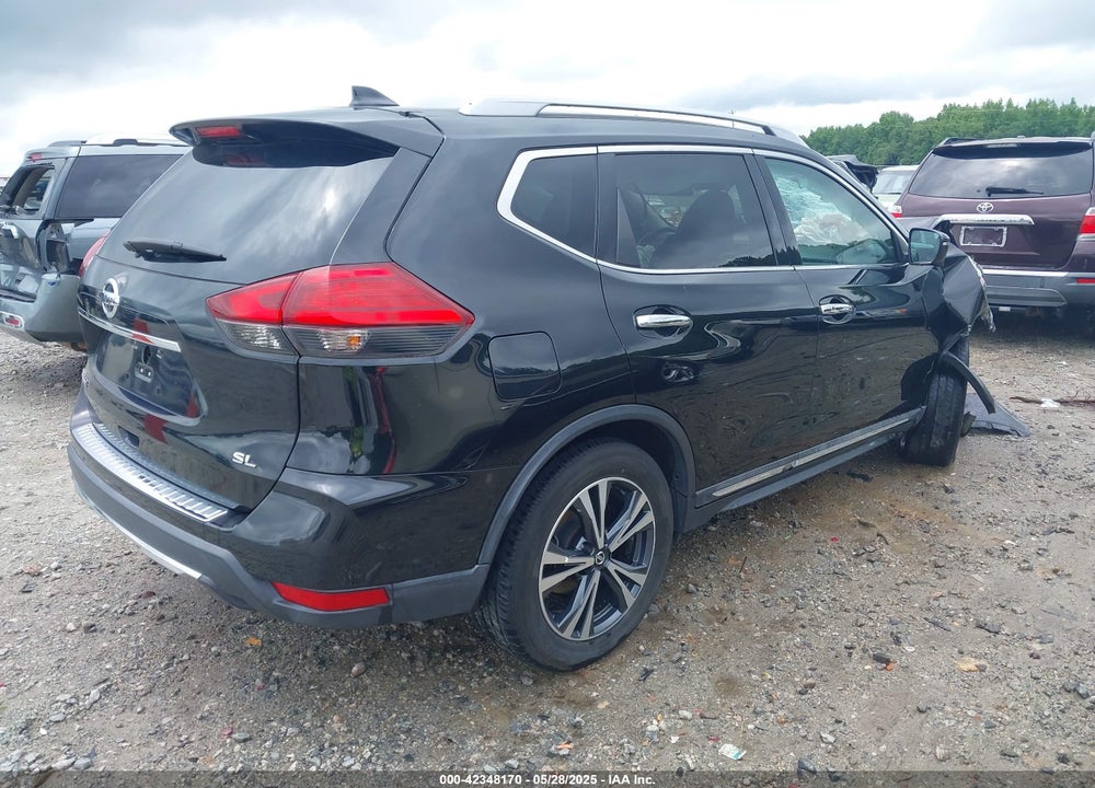 2017 NISSAN ROGUE SL VIN: 5N1AT2MT8HC732037