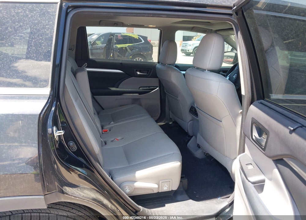 2014 TOYOTA HIGHLANDER XLE V6 VIN: 5TDKKRFH1ES036823