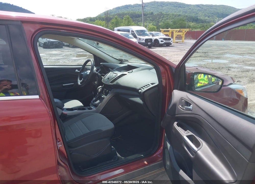2016 FORD ESCAPE VIN: 1FMCU9GX8GUC75591