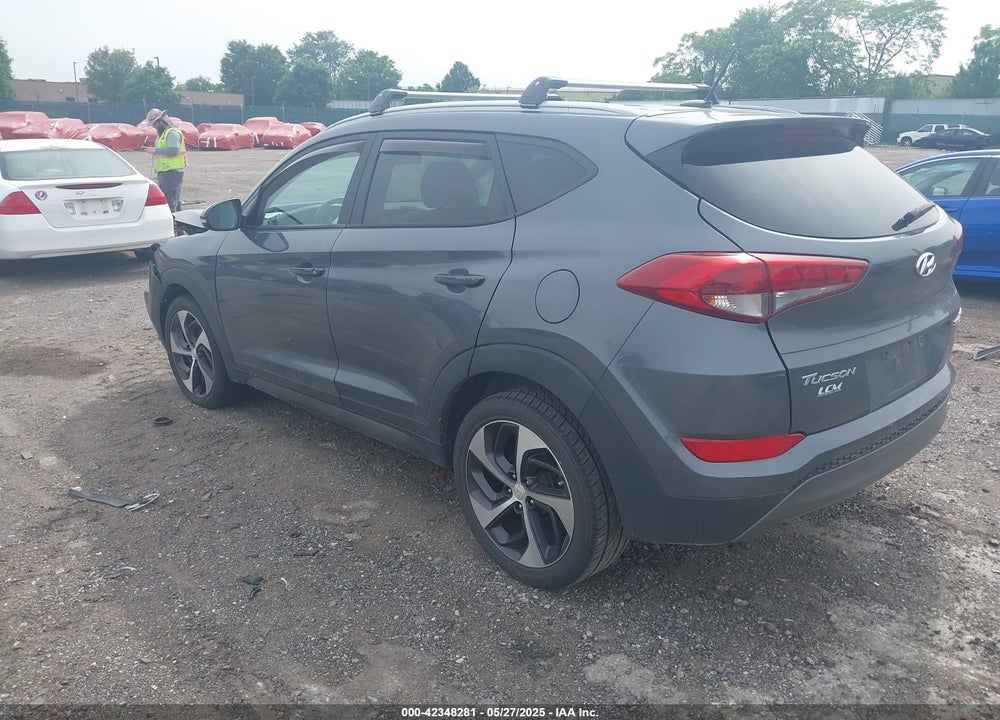 2016 HYUNDAI TUCSON SPORT VIN: KM8J3CA28GU095533