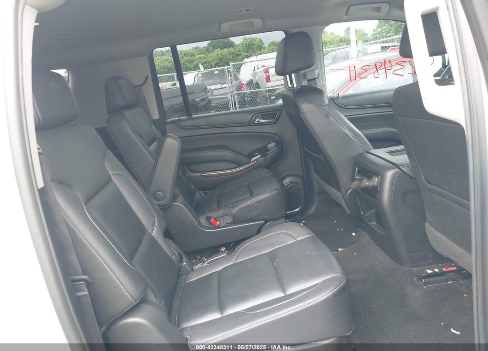 2017 CHEVROLET SUBURBAN LT VIN: 1GNSCHKC2HR252272