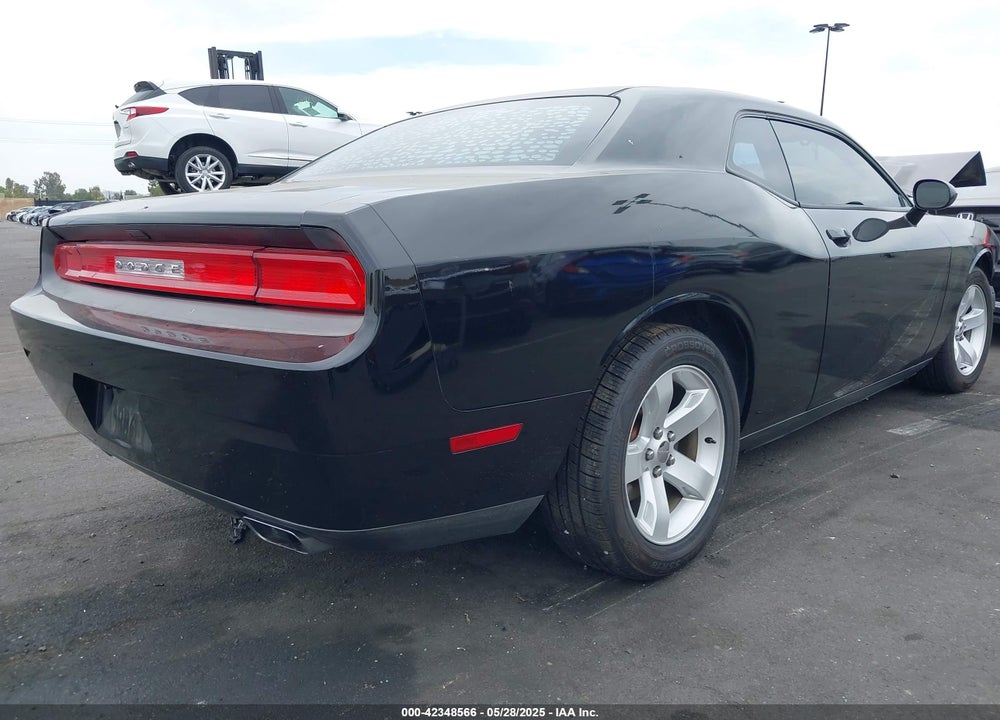 2013 DODGE CHALLENGER VIN: 2C3CDYAG8DH530671
