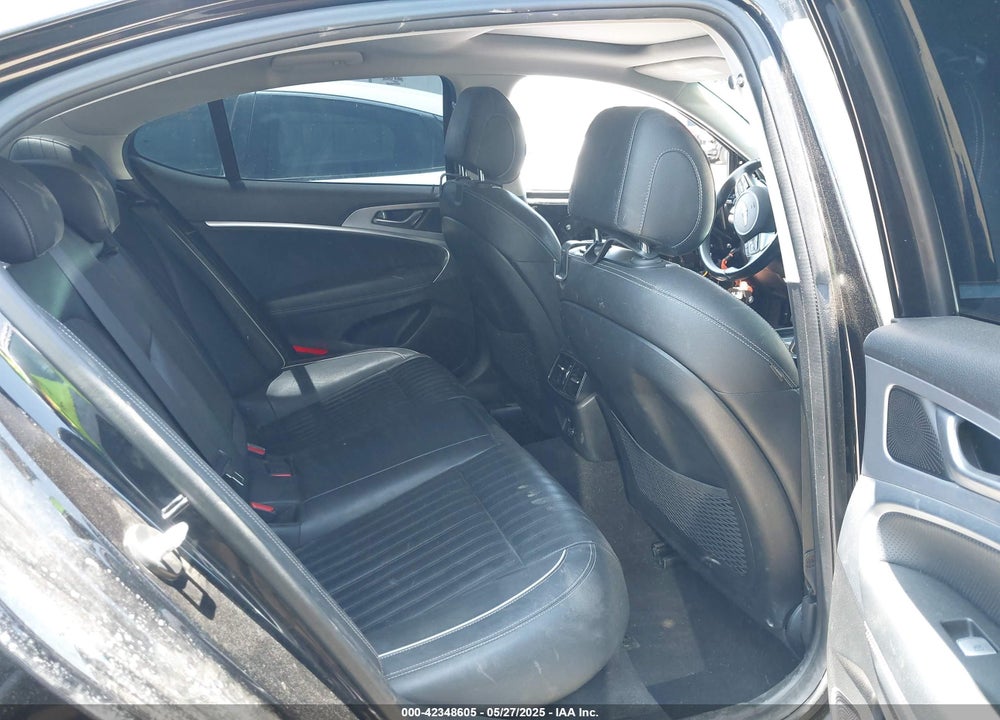 2021 GENESIS G70 VIN: KMTG74LE0MU066394