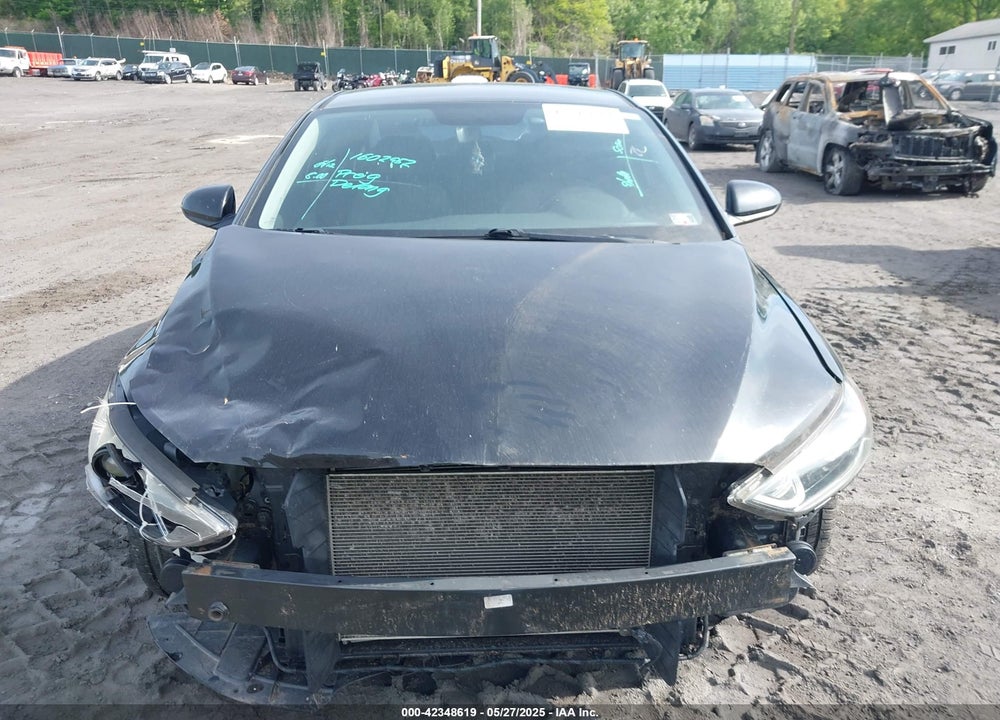 2018 HYUNDAI ELANTRA SEL VIN: KMHD84LF6JU475448
