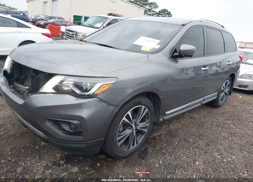 2017 NISSAN PATHFINDER VIN: 5N1DR2MN0HC610527