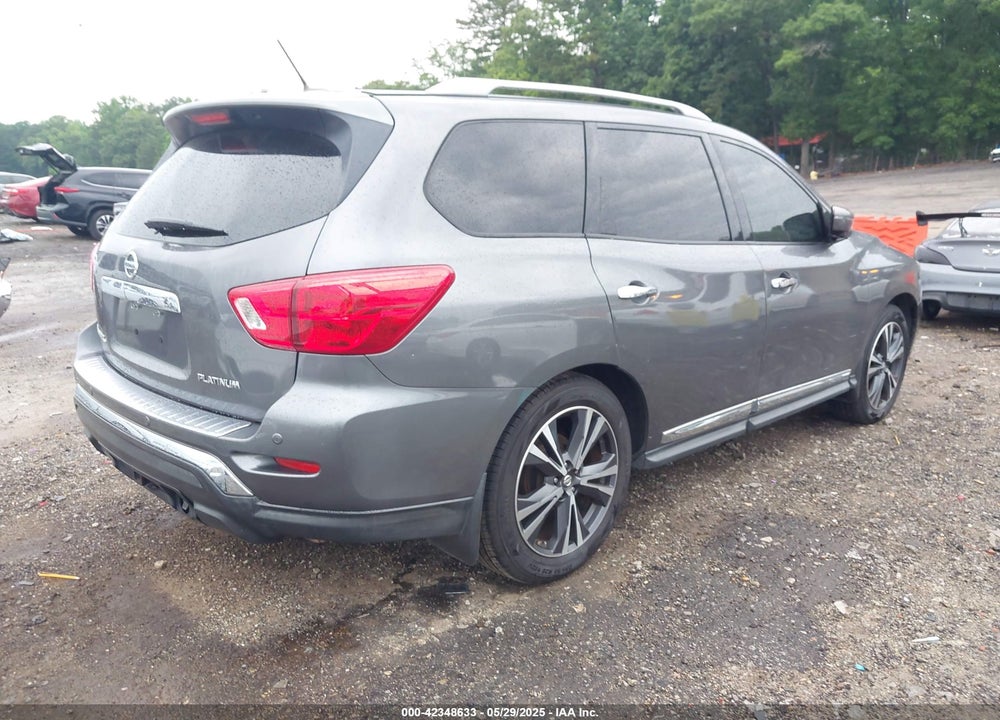 2017 NISSAN PATHFINDER VIN: 5N1DR2MN0HC610527