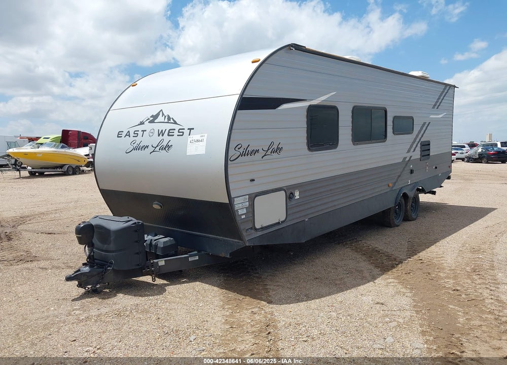 2021 FOREST RIVER SILVER LAKE TRAVEL TRAILER 31' VIN: 5ZT2SKSBXM9007115
