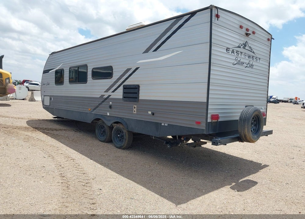 2021 FOREST RIVER SILVER LAKE TRAVEL TRAILER 31' VIN: 5ZT2SKSBXM9007115