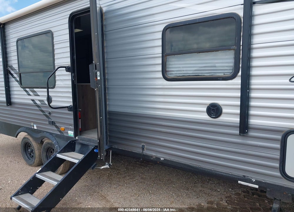 2021 FOREST RIVER SILVER LAKE TRAVEL TRAILER 31' VIN: 5ZT2SKSBXM9007115