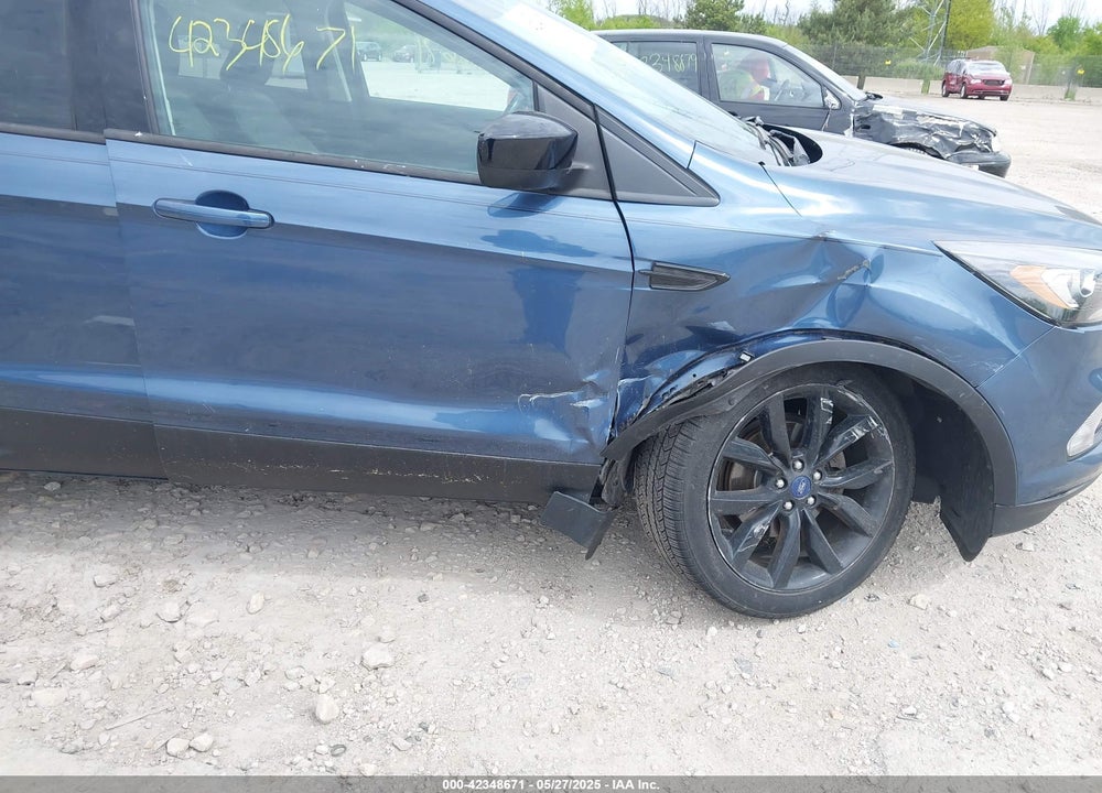 2018 FORD ESCAPE VIN: 1FMCU0GDXJUA63056