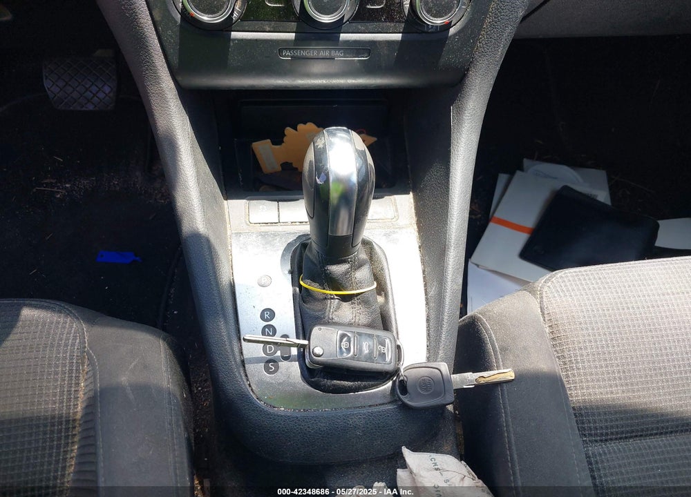 2013 VOLKSWAGEN GOLF VIN: WVWDB7AJ3DW122821