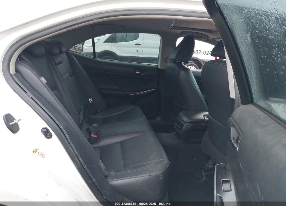 2014 LEXUS IS250 VIN: JTHBF1D2XE5030642