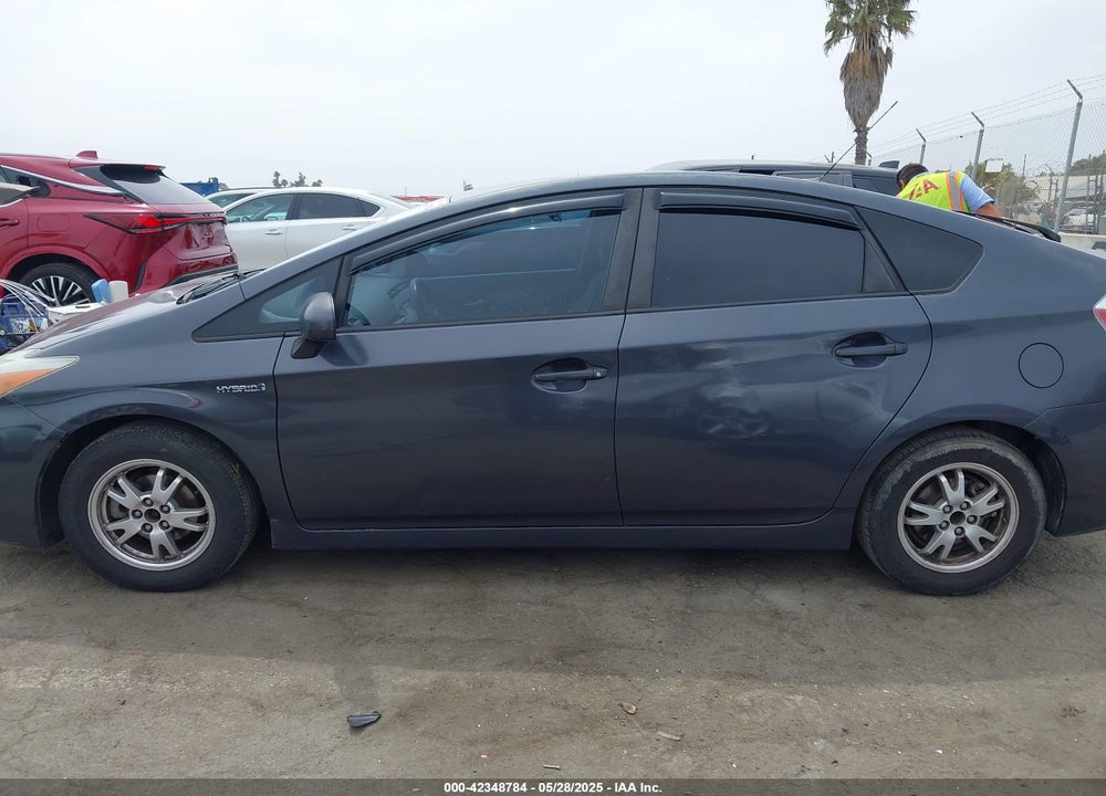 2011 TOYOTA PRIUS VIN: JTDKN3DU6B1408413