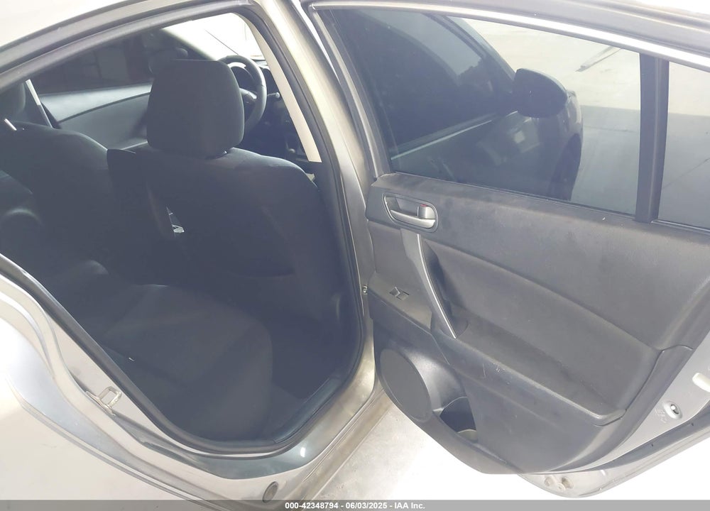2010 MAZDA MAZDA3 VIN: JM1BL1SFXA1208518