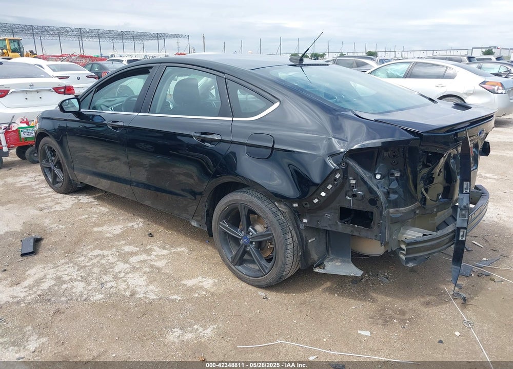 2016 FORD FUSION VIN: 3FA6P0H77GR327180