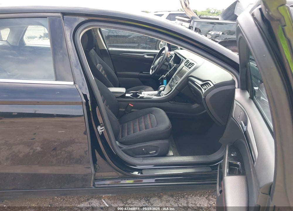 2016 FORD FUSION VIN: 3FA6P0H77GR327180