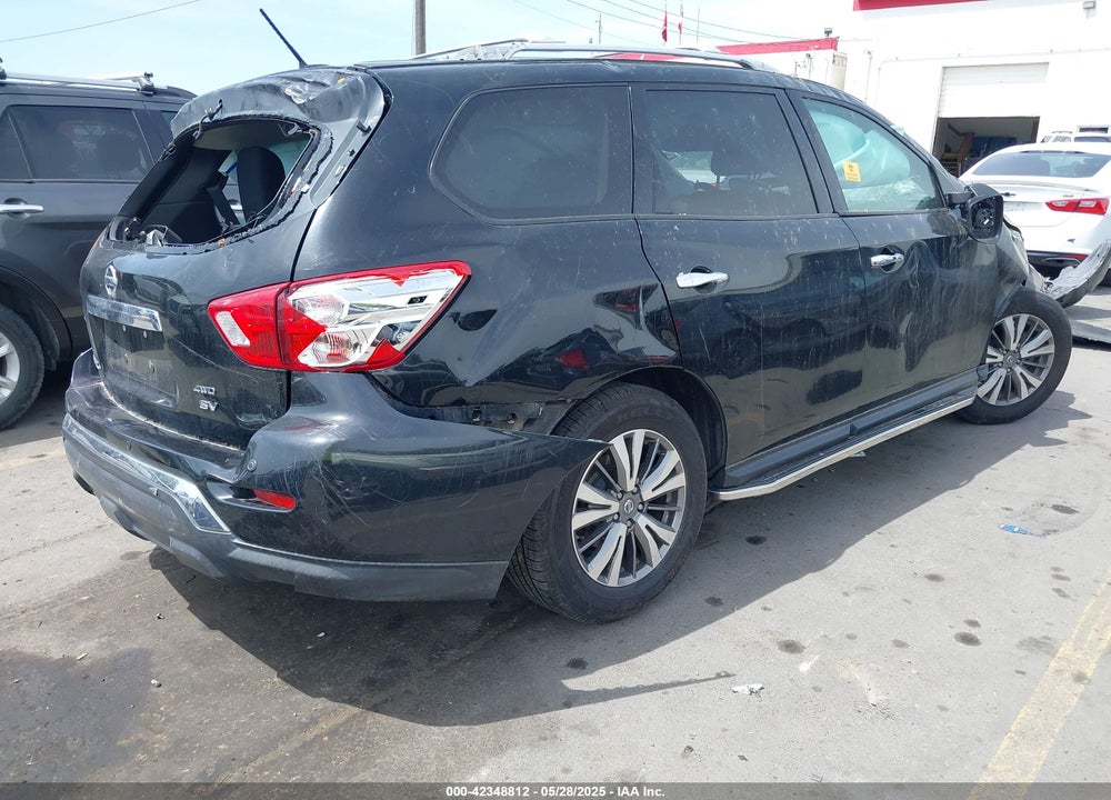 2018 NISSAN PATHFINDER VIN: 5N1DR2MM4JC636562