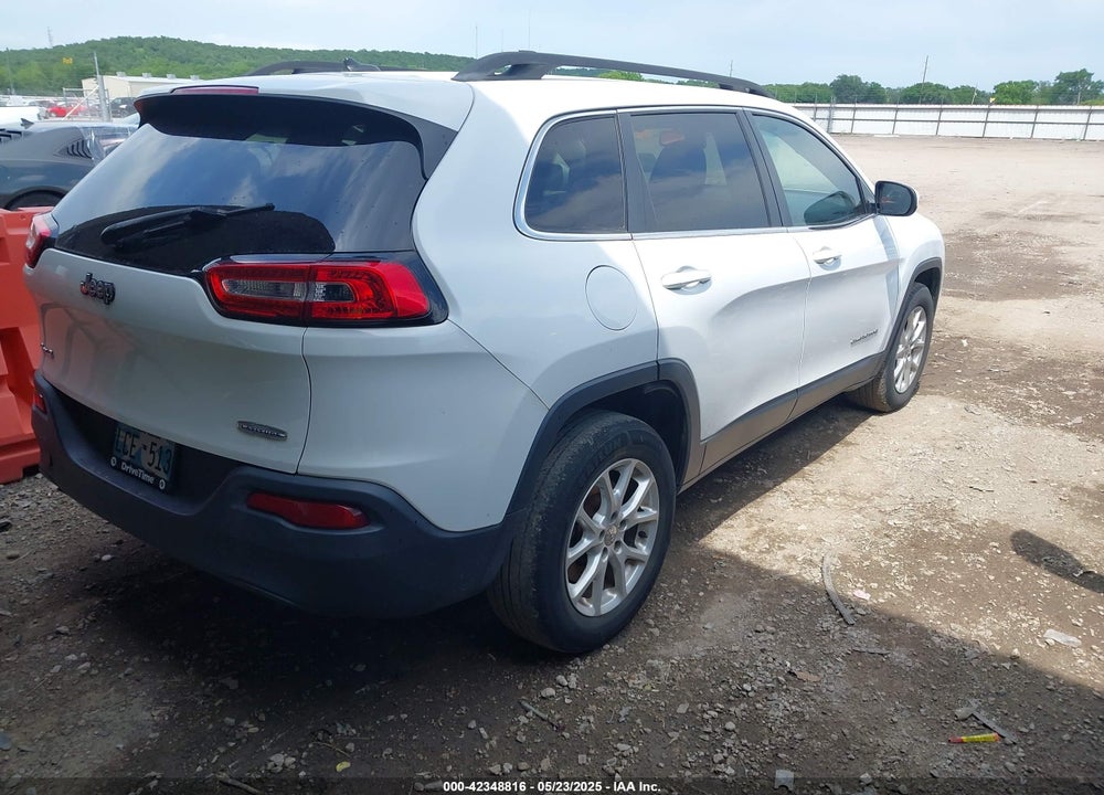 2014 JEEP CHEROKEE VIN: 1C4PJMCB4EW142467