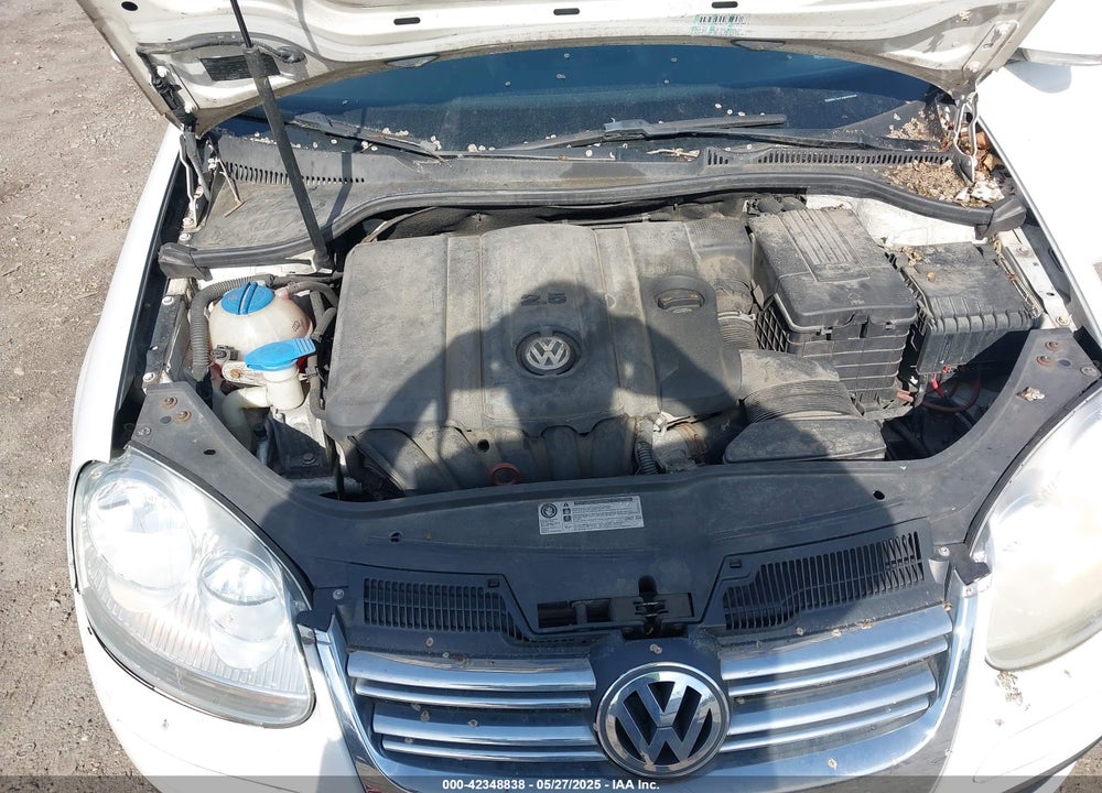 2010 VOLKSWAGEN JETTA VIN: 3VWRZ7AJ7AM058938