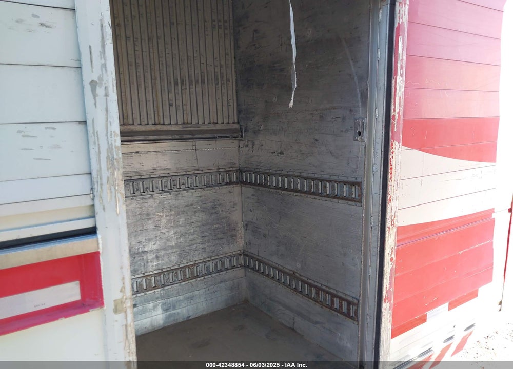 1999 HESSE --- VIN: 1H9RA1218XK287403
