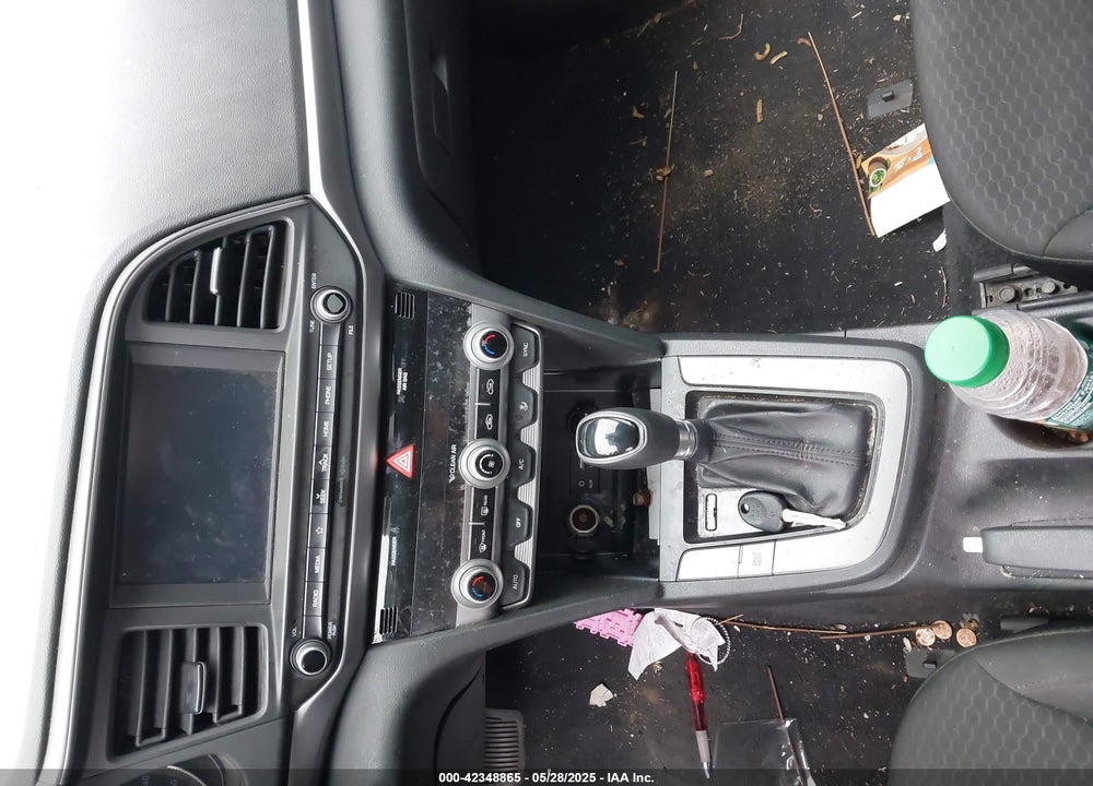 2020 HYUNDAI ELANTRA VIN: 5NPD84LF8LH549311