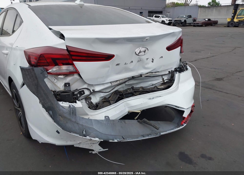 2020 HYUNDAI ELANTRA VIN: 5NPD84LF8LH549311
