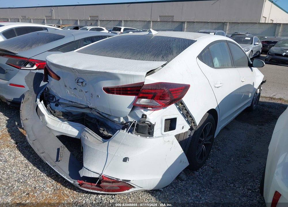 2020 HYUNDAI ELANTRA VIN: 5NPD84LF8LH549311