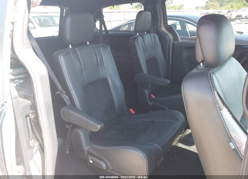 2017 DODGE GRAND CARAVAN SXT VIN: 2C4RDGCG4HR828955
