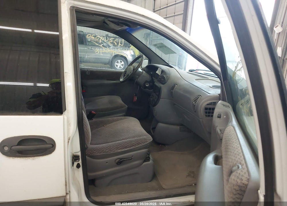 1998 DODGE GRAND CARAVAN SE VIN: 1B4GT44L4WB545274