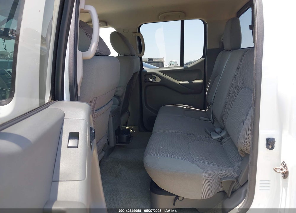 2014 NISSAN FRONTIER VIN: 1N6AD0ER0EN725587
