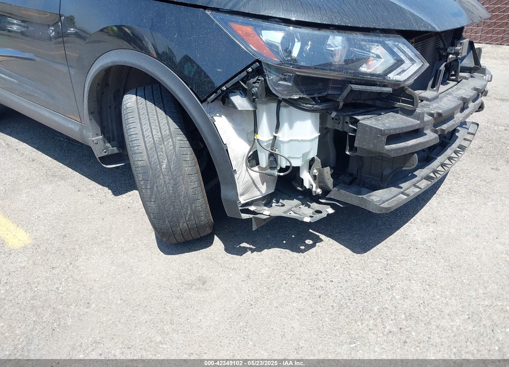 2021 NISSAN ROGUE SPORT VIN: JN1BJ1AV0MW305039