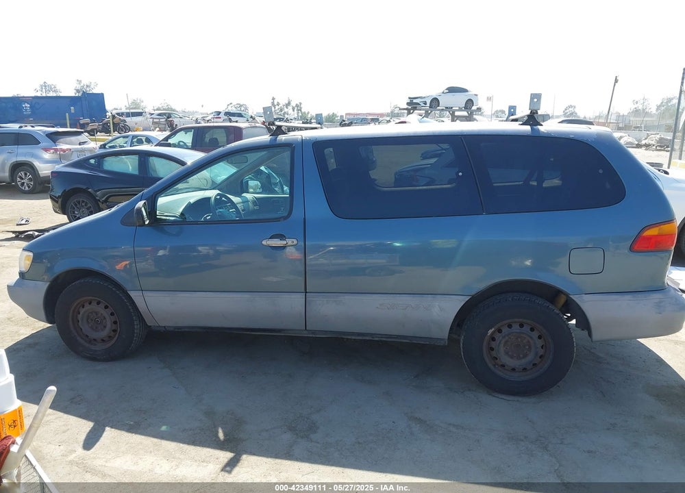 2000 TOYOTA SIENNA CE VIN: 4T3GF19C3YU268662