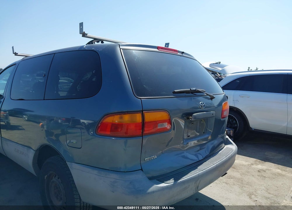 2000 TOYOTA SIENNA CE VIN: 4T3GF19C3YU268662