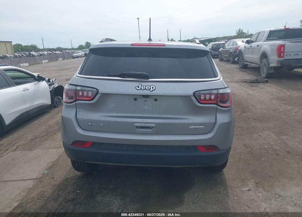2018 JEEP COMPASS VIN: 3C4NJDBB2JT140726