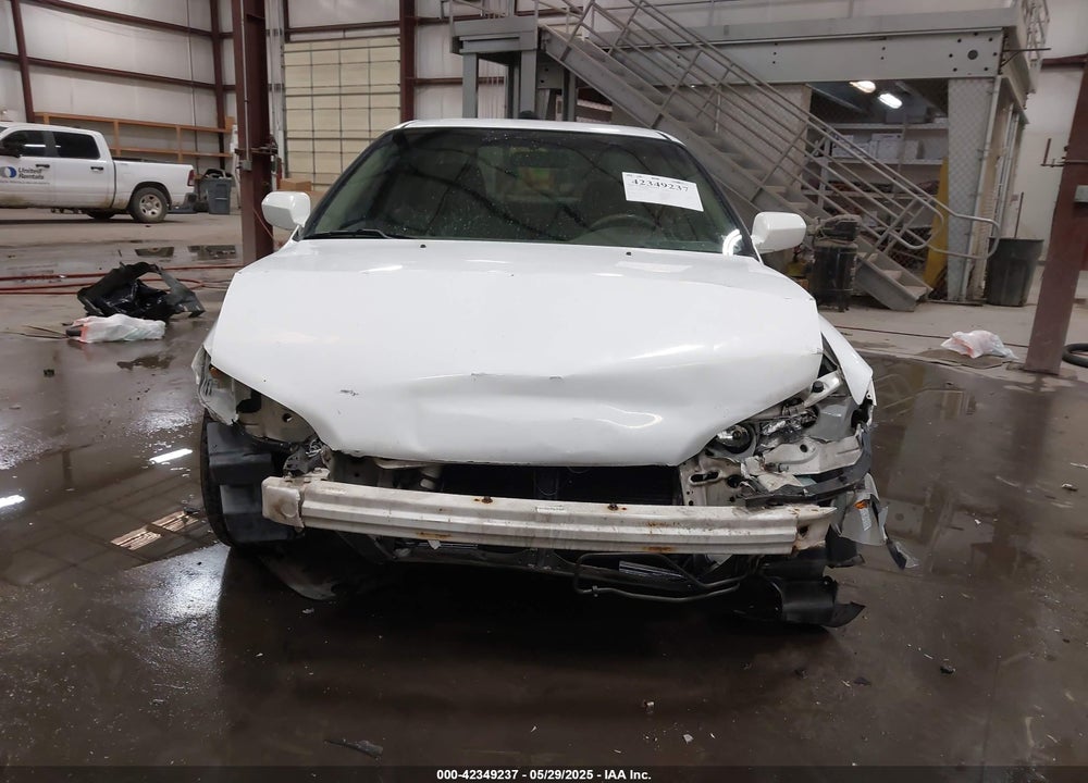 1999 HONDA ACCORD LX VIN: 1HGCG6655XA043768