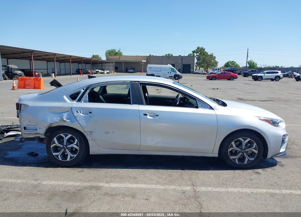 2021 KIA FORTE VIN: 3KPF24AD5ME310591