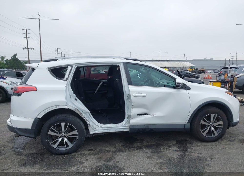 2018 TOYOTA RAV4 VIN: 2T3RFREV8JW742478
