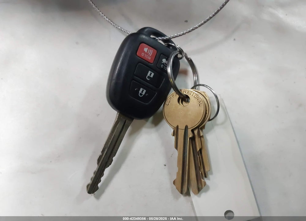 2018 TOYOTA COROLLA SE VIN: 2T1BURHE1JC994778