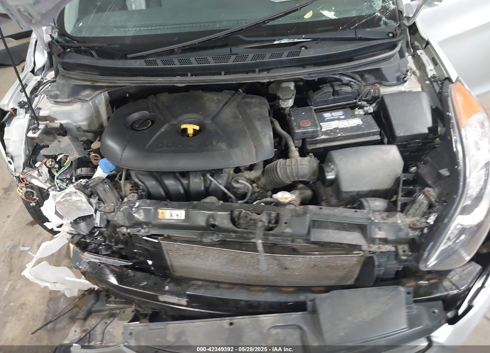 2013 HYUNDAI ELANTRA VIN: 5NPDH4AE8DH210074