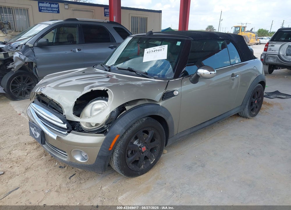 2010 MINI COOPER VIN: WMWMR3C52ATU97825