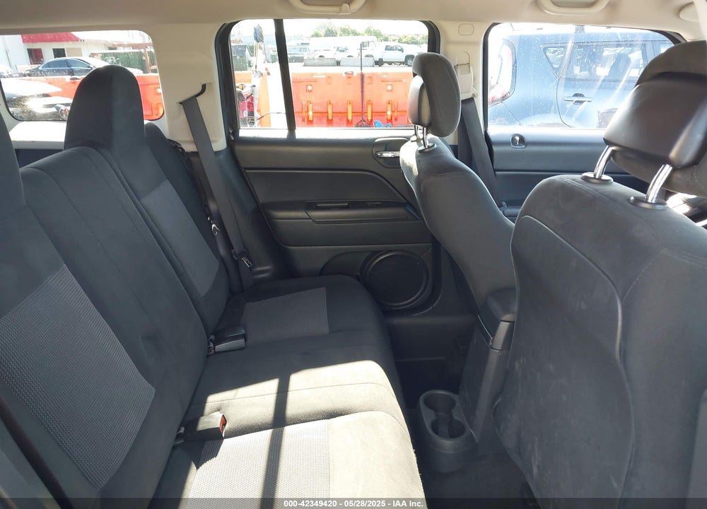 2015 JEEP PATRIOT SPORT VIN: 1C4NJPBB8FD115571