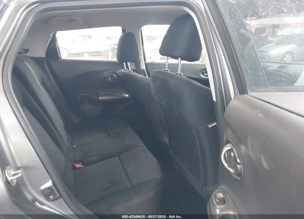 2015 NISSAN JUKE VIN: JN8AF5MRXFT510022
